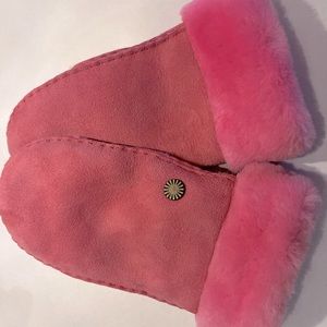 Girls’ Ugg Sheepskin Mittens, 4-6 years